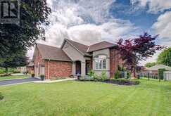 22 LONG LANE | Paris Ontario | Slide Image One