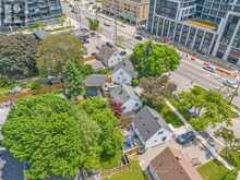 794 THE QUEENSWAY | Toronto Ontario | Slide Image Nineteen