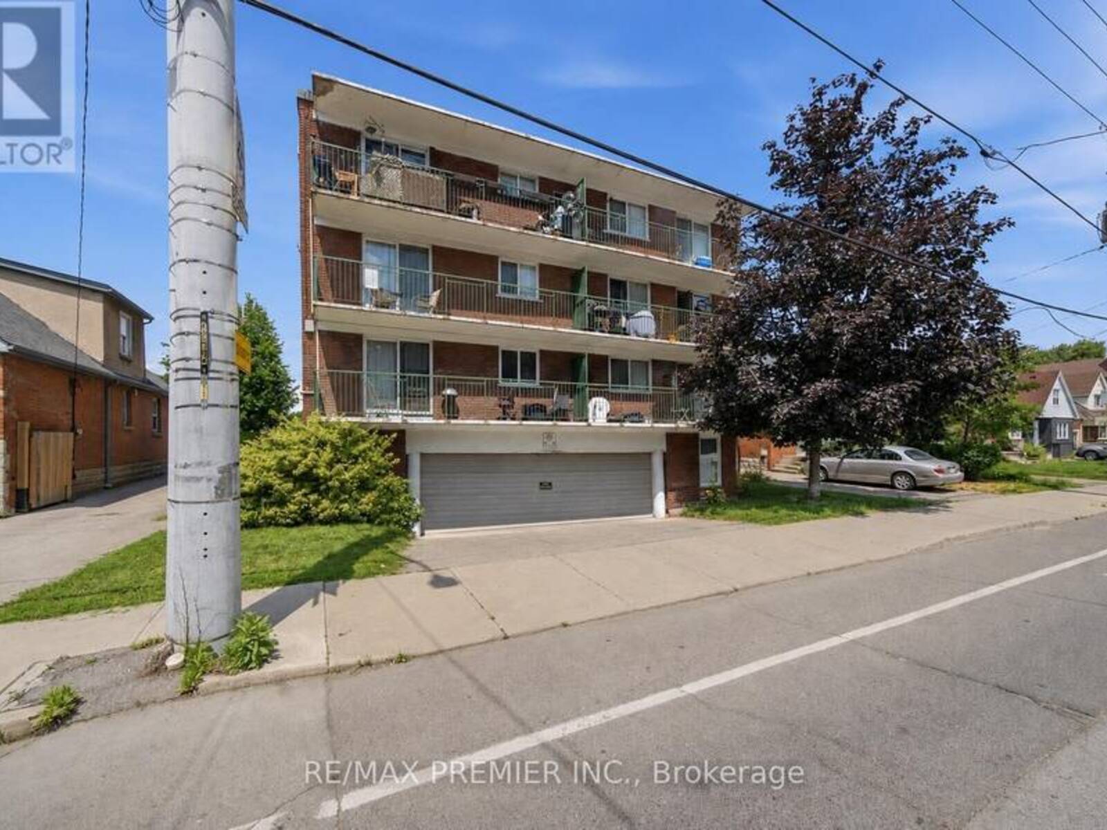 214 WENTWORTH STREET S, Hamilton, Ontario L8N 2Z4