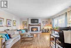 127 MAYFIELD DRIVE N | Oakville Ontario | Slide Image Eighteen