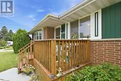 4381 JACKSON STREET | Beamsville Ontario | Slide Image Three