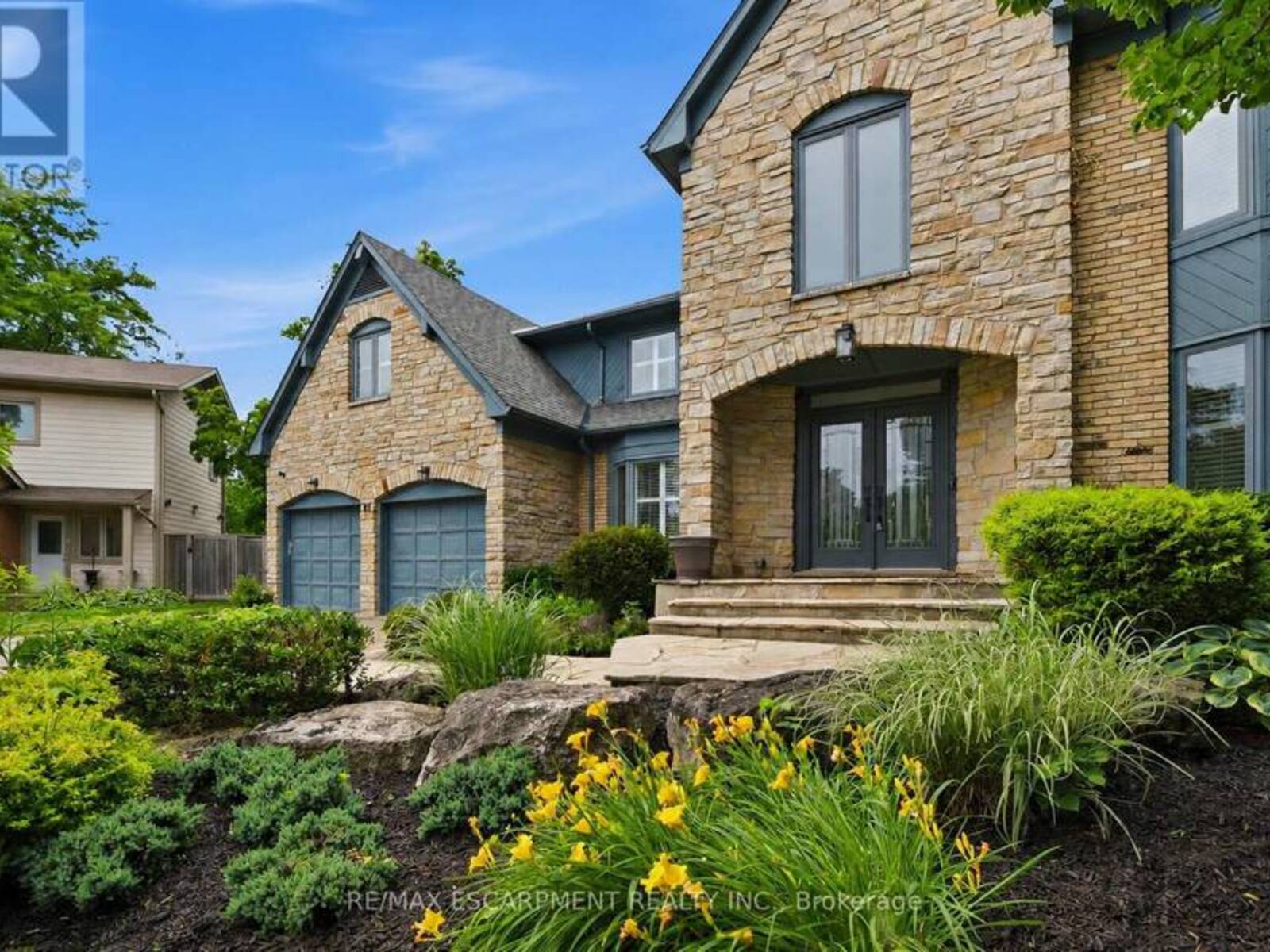 81 FLANDERS DRIVE, Hamilton, Ontario L8B 0G6