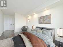 1509 - 120 PROMENADE CIRCLE | Vaughan Ontario | Slide Image Nineteen