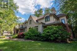 45 SHOREWOOD PLACE | Oakville Ontario | Slide Image Three