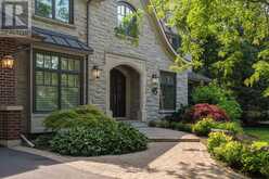 45 SHOREWOOD PLACE | Oakville Ontario | Slide Image Four