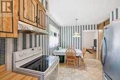 39 NEWINGTON CRESCENT | Toronto Ontario | Slide Image Thirteen