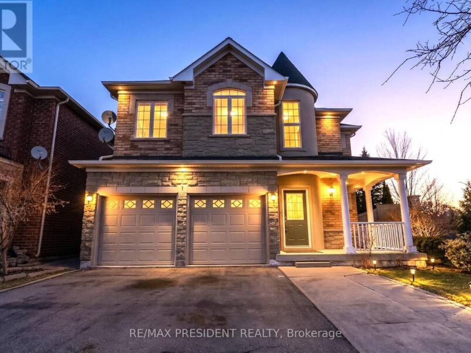 1 CROWN VICTORIA DRIVE, Brampton, Ontario L7A 3A2