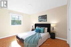 62 ABERFELDY CRESCENT | Markham Ontario | Slide Image Twelve