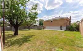 7305 REDSTONE ROAD | Mississauga Ontario | Slide Image Seven