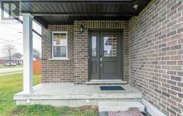 1 MINLER STREET | Ingersoll Ontario | Slide Image Five