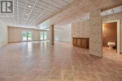 12 ALM COURT | Aurora Ontario | Slide Image Thirty-one