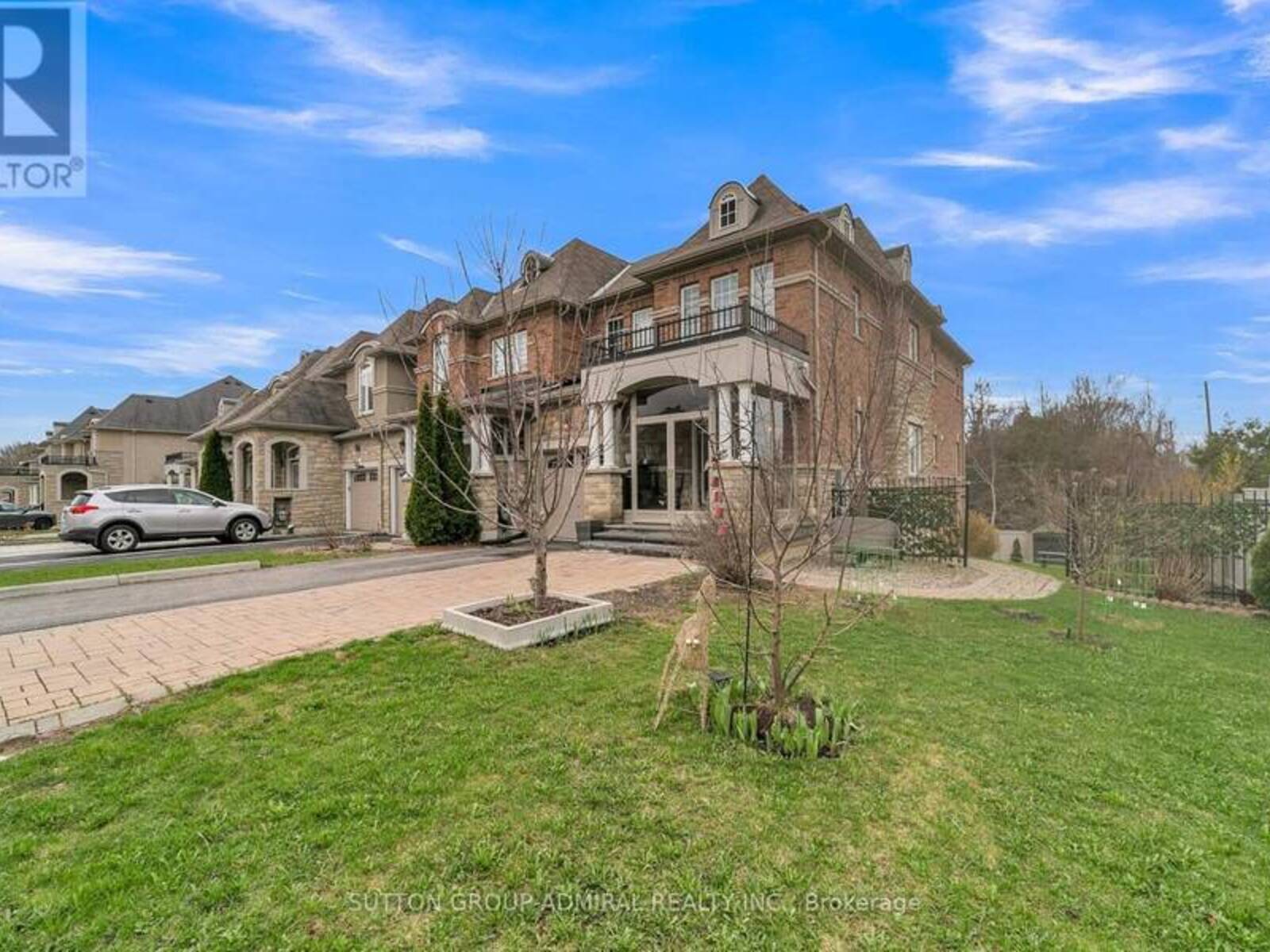 7 GAMBLE GLEN CRESCENT, Richmond Hill, Ontario L4S 2T3