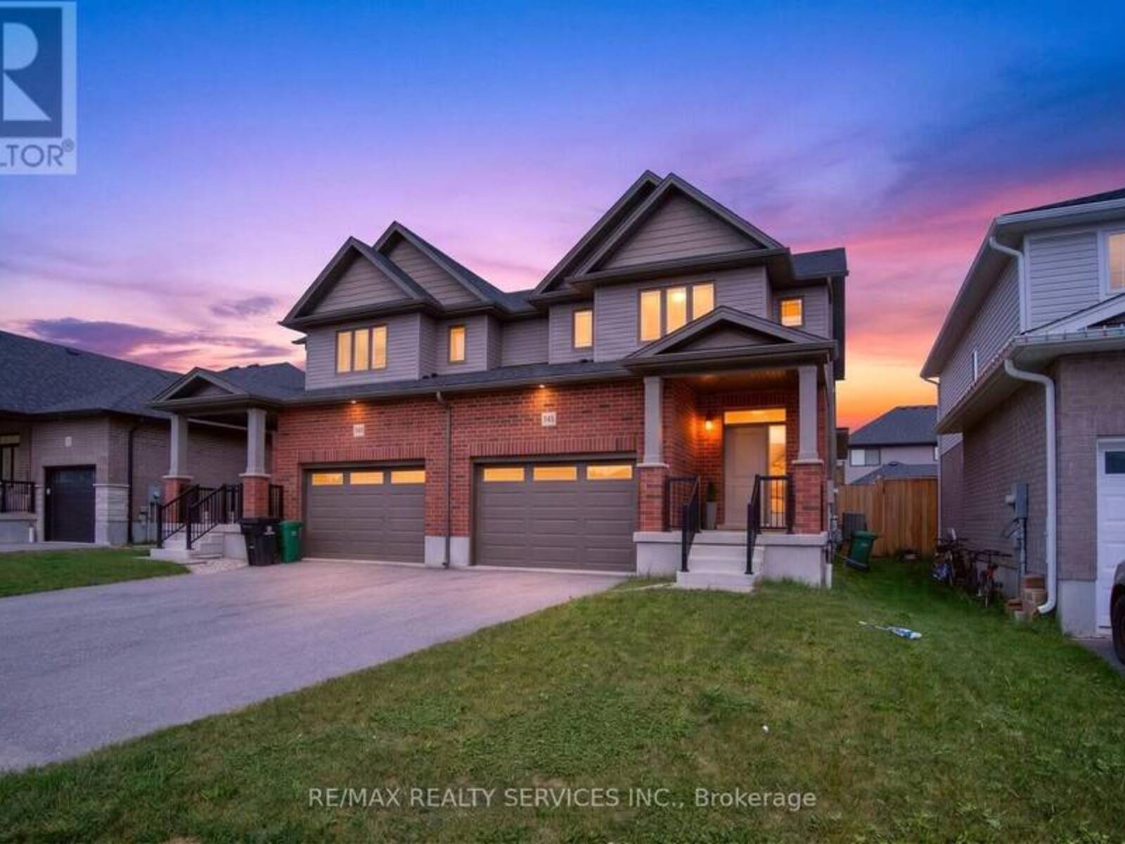 138 WOODBERRY CRESCENT, Elmira, Ontario N3B 0E5