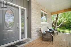 133 RIVEREDGE DRIVE | Georgina Ontario | Slide Image Two