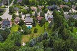 41 BLOOMFIELD TRAIL | Richmond Hill Ontario | Slide Image Sixteen