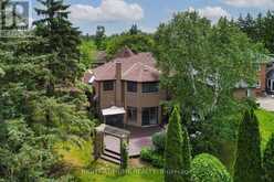 41 BLOOMFIELD TRAIL | Richmond Hill Ontario | Slide Image Four