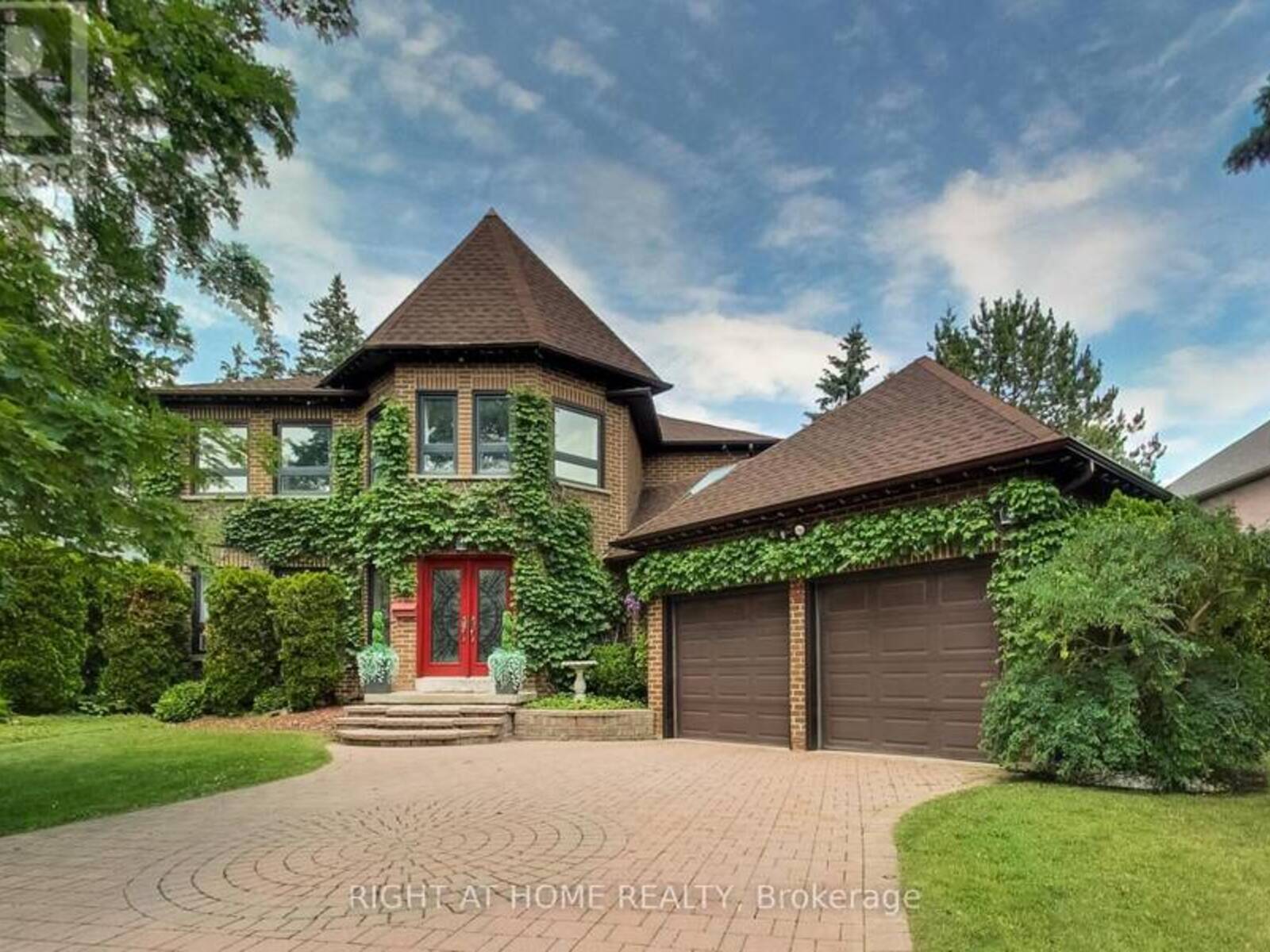 41 BLOOMFIELD TRAIL, Richmond Hill, Ontario L4E 2K5