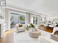 64 SUMMERFELDT CRESCENT | Markham Ontario | Slide Image Thirteen