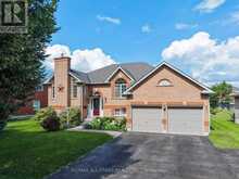 29 FOURTH AVENUE N | Uxbridge Ontario | Slide Image One