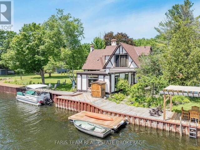 193 GOUETT STREET Waubaushene Ontario, L0K 2C0 - 3 Bedrooms Waterfront Home For sale