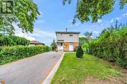 6 DAMASCUS DRIVE | Toronto Ontario | Slide Image Three