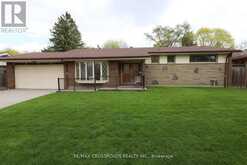 83 PEGASUS TRAIL | Toronto Ontario | Slide Image Three