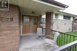 83 PEGASUS TRAIL | Toronto Ontario | Slide Image Five