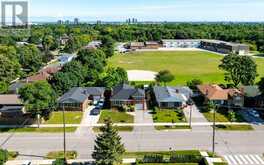 5 BOREAL ROAD | Toronto Ontario | Slide Image Thirteen
