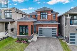 15 AINSLIE HILL CRESCENT | Georgina Ontario | Slide Image Two