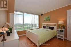 915 - 50 KINGSBRIDGE GARDEN CIRCLE | Mississauga Ontario | Slide Image Thirty-one