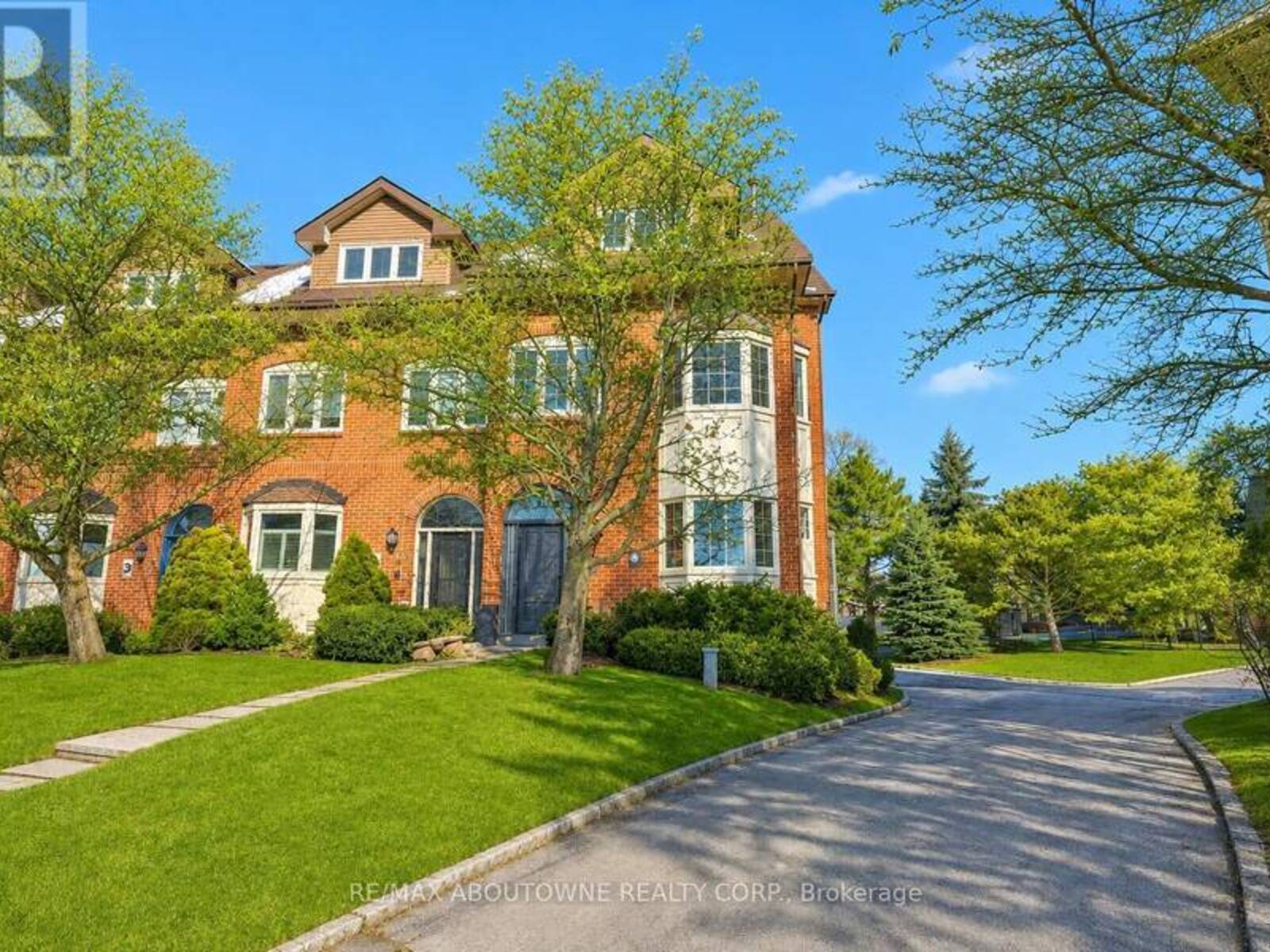 63 TRADEWIND DRIVE, Oakville, Ontario L6L 6K8
