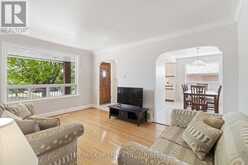 30 FORTHBRIDGE CRESCENT | Toronto Ontario | Slide Image Six