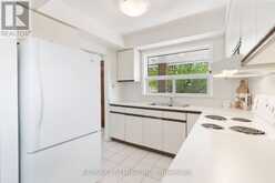 30 FORTHBRIDGE CRESCENT | Toronto Ontario | Slide Image Nine