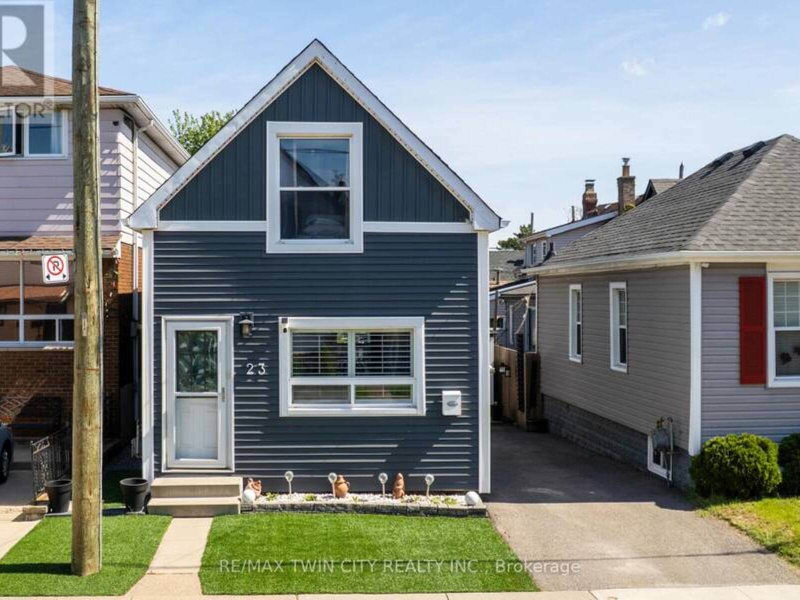 23 BRITANNIA AVENUE, Hamilton, Ontario L8H 1W3