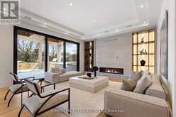 370 GLENGROVE AVENUE W | Toronto Ontario | Slide Image Twelve