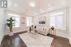 116 CHURCH AVENUE | Toronto Ontario | Slide Image Twelve