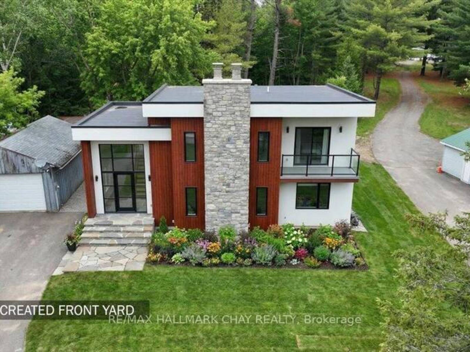 8240 MAIN STREET, Adjala-Tosorontio, Ontario L0M 1M0