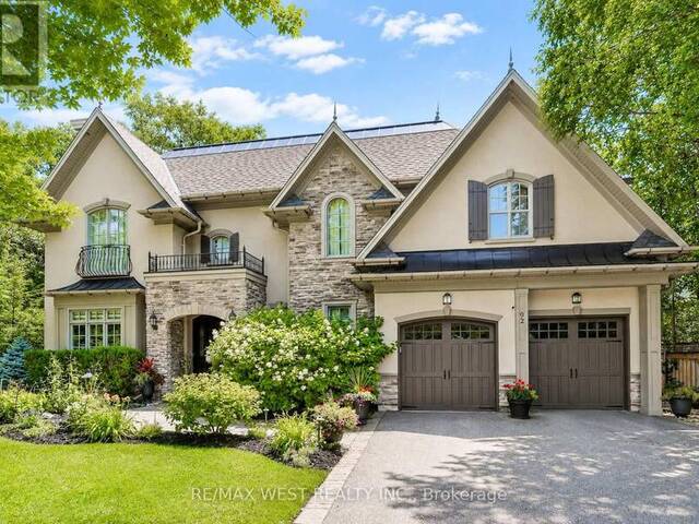 92 PINETREE WAY Mississauga Ontario, L5G 2R1 - 5 Bedrooms Home For Sale