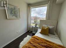 213 - 7 APPLEWOOD LANE | Toronto Ontario | Slide Image Nine