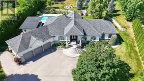 9 MORAINE PLACE | Caledon Ontario | Slide Image Two