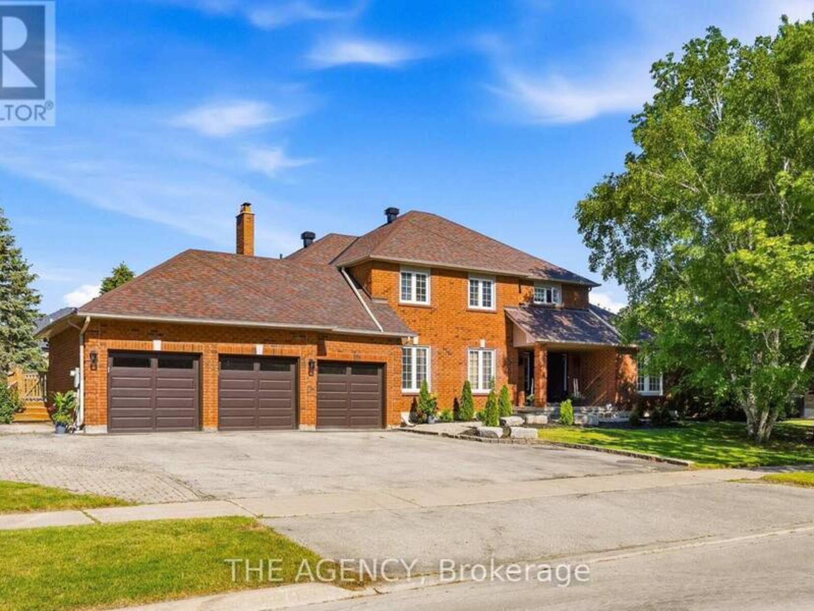 92 RUSSELL SNIDER DRIVE, Nobleton, Ontario L0G 1N0