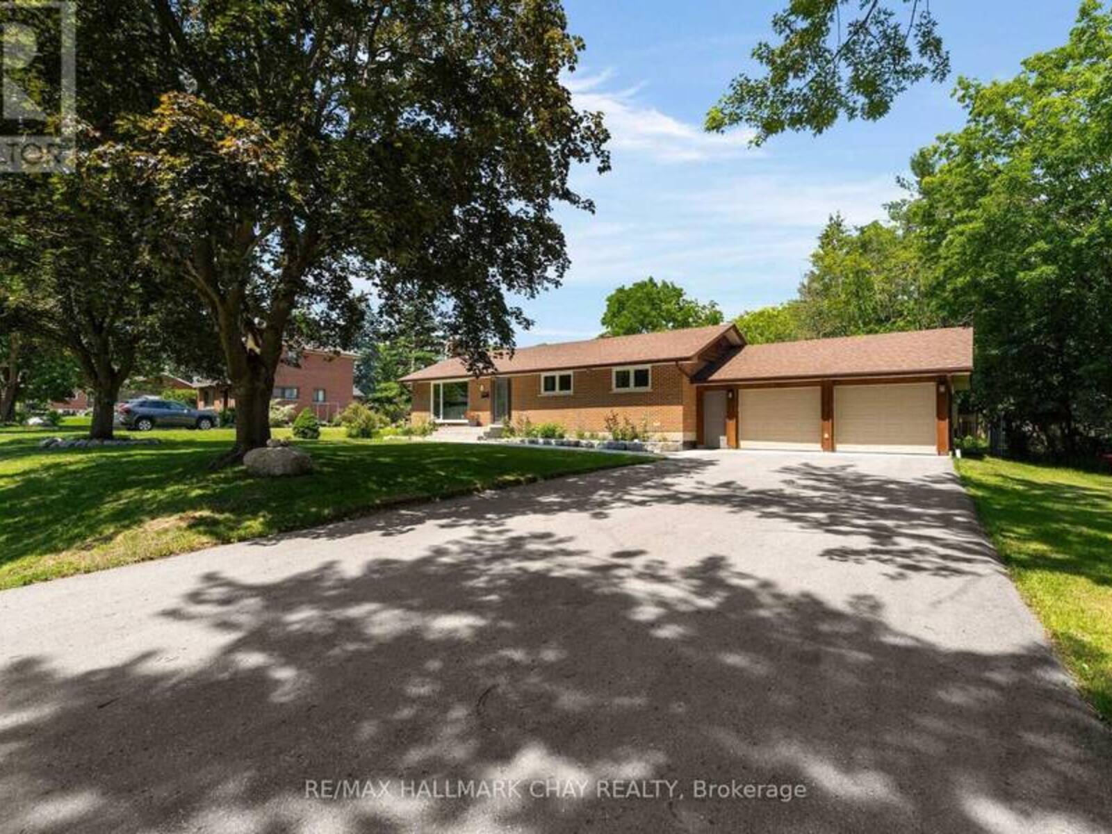 12 FRANCIS ROAD, Orillia, Ontario L3V 2L7