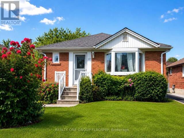 102 EDGECROFT ROAD Toronto Ontario, M8Z 2C3 - 3 Bedrooms Home For Sale
