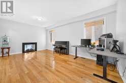 17 TYSONVILLE CIRCLE | Brampton Ontario | Slide Image Eight