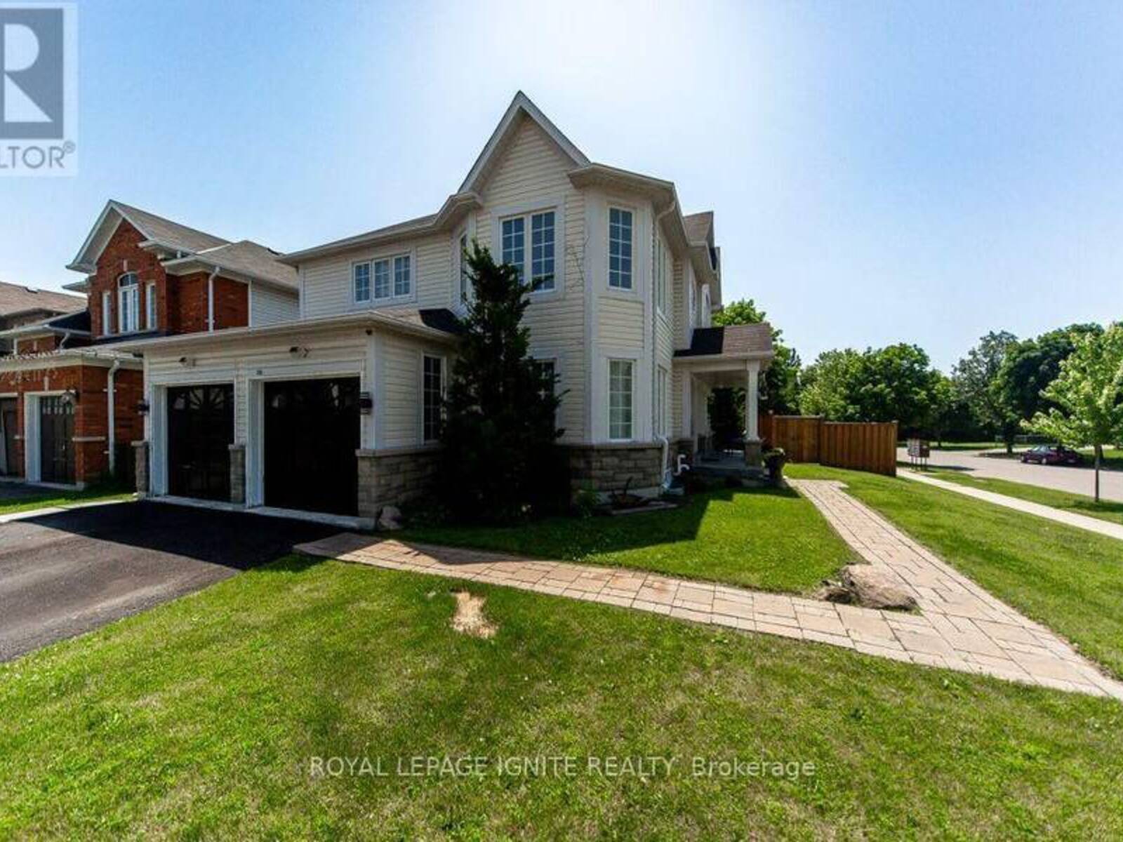 189 DADSON DRIVE, Clarington, Ontario L1C 5M7