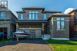 1429 DAVIS LOOP | Innisfil Ontario | Slide Image Two