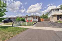 7641 ANAKA DRIVE | Mississauga Ontario | Slide Image Five