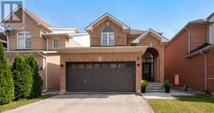 11 BEEHIVE DRIVE | Caledon Ontario | Slide Image Two