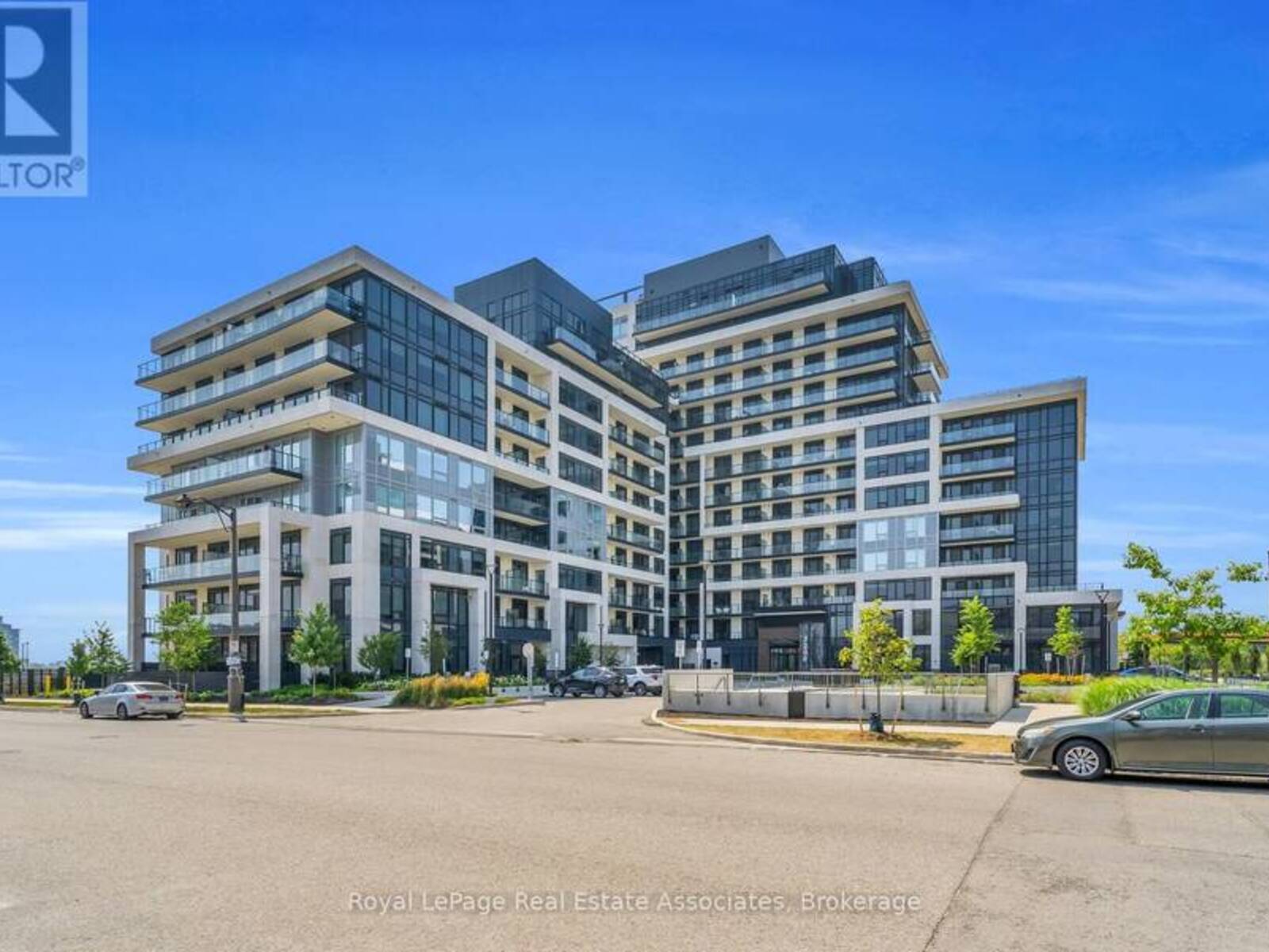 622 - 3200 WILLIAM COLTSON AVENUE, Oakville, Ontario L6H 7B9