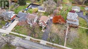 60 LAKE AVENUE DRIVE | Hamilton Ontario | Slide Image Thirty-two